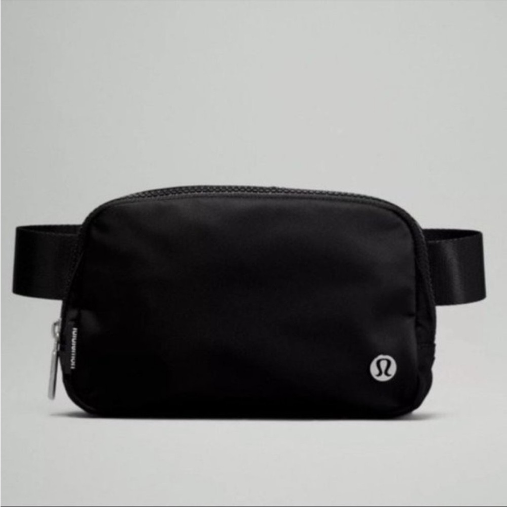 Black Belt Bag